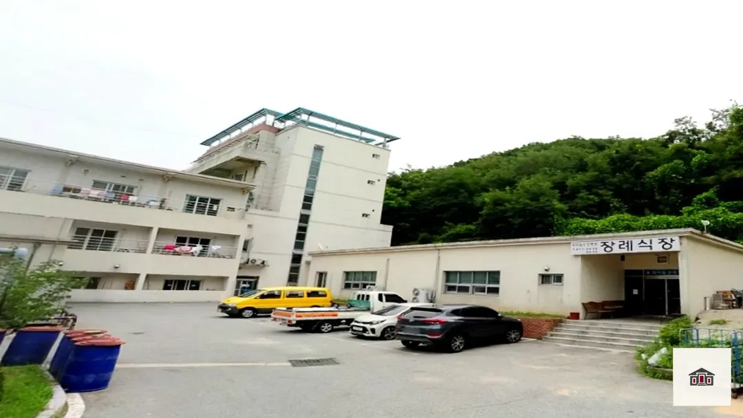 파라밀장례식장, 사진 3